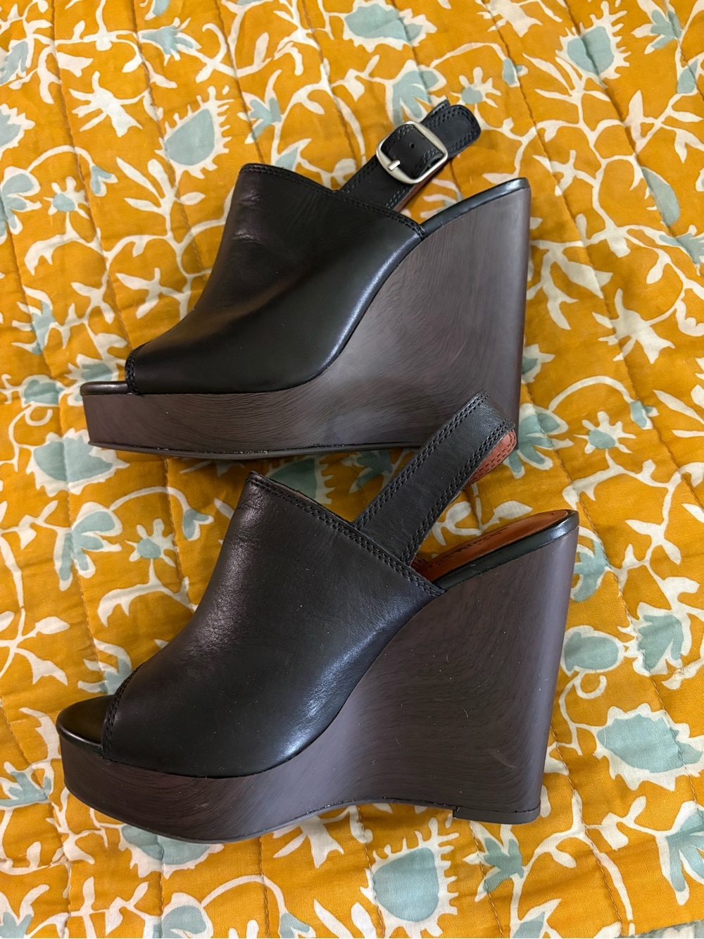 Lucky Brand Black Leather Platform Wedge Sandals